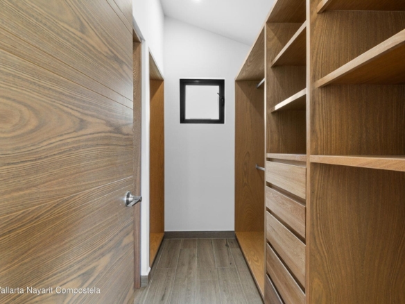145 Blvd. Nayarit 93, Residencial Karakal