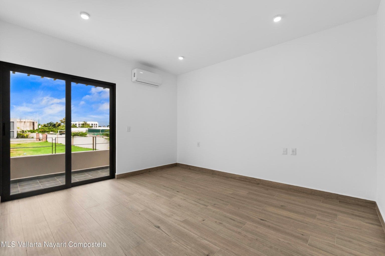 20251023032117441271000000-o 145 Blvd. Nayarit 94, Residencial Karakal