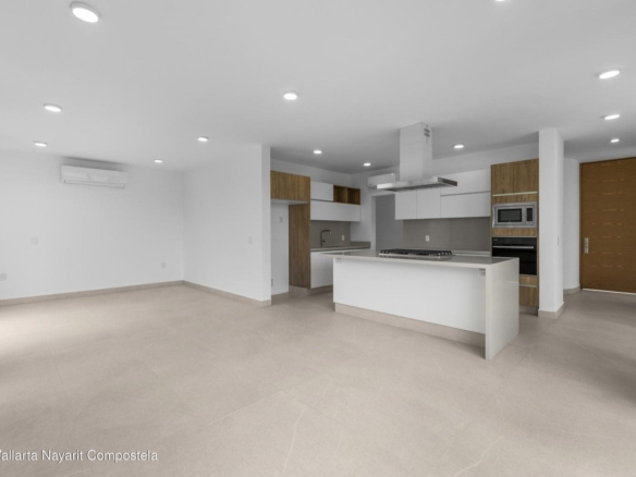 145 Blvd. Nayarit 93, Residencial Karakal